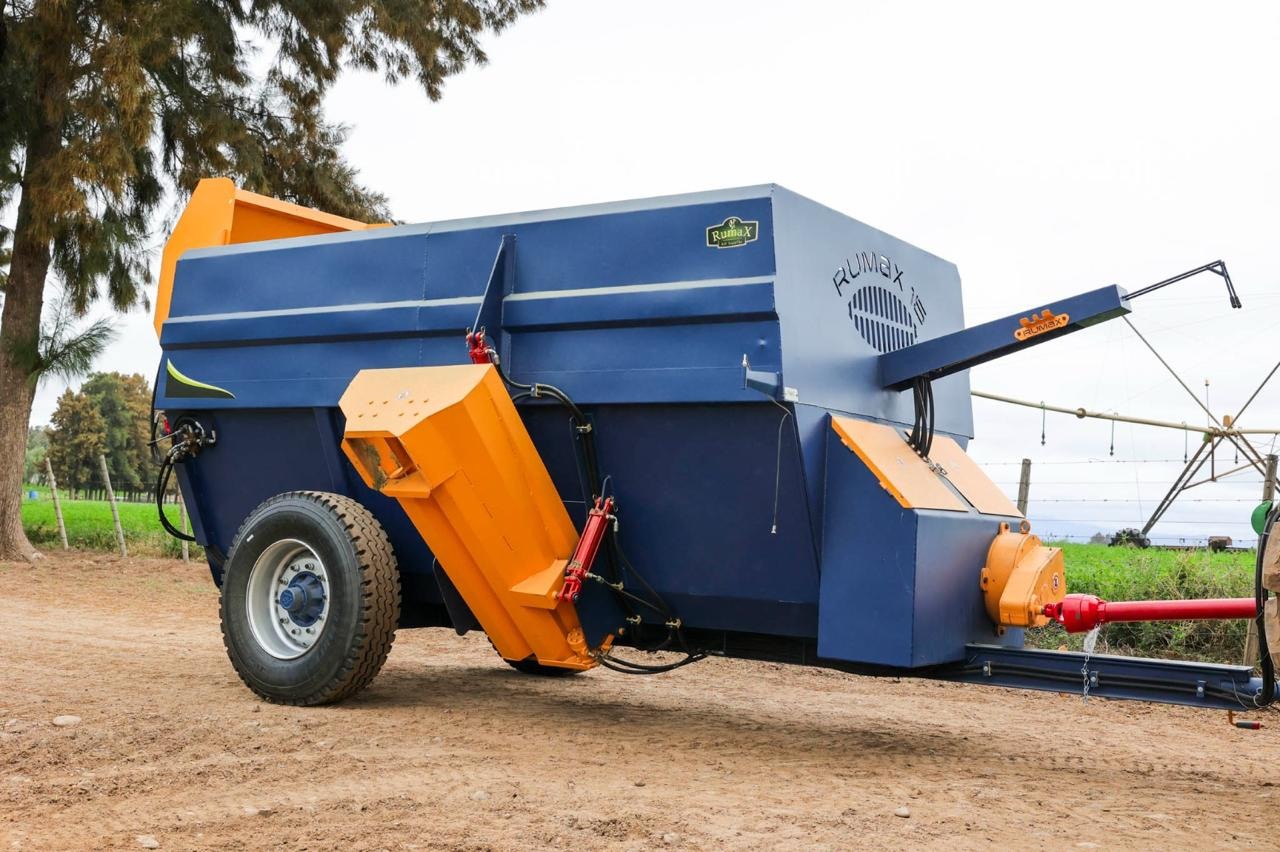 15 m³ Feed Mixer